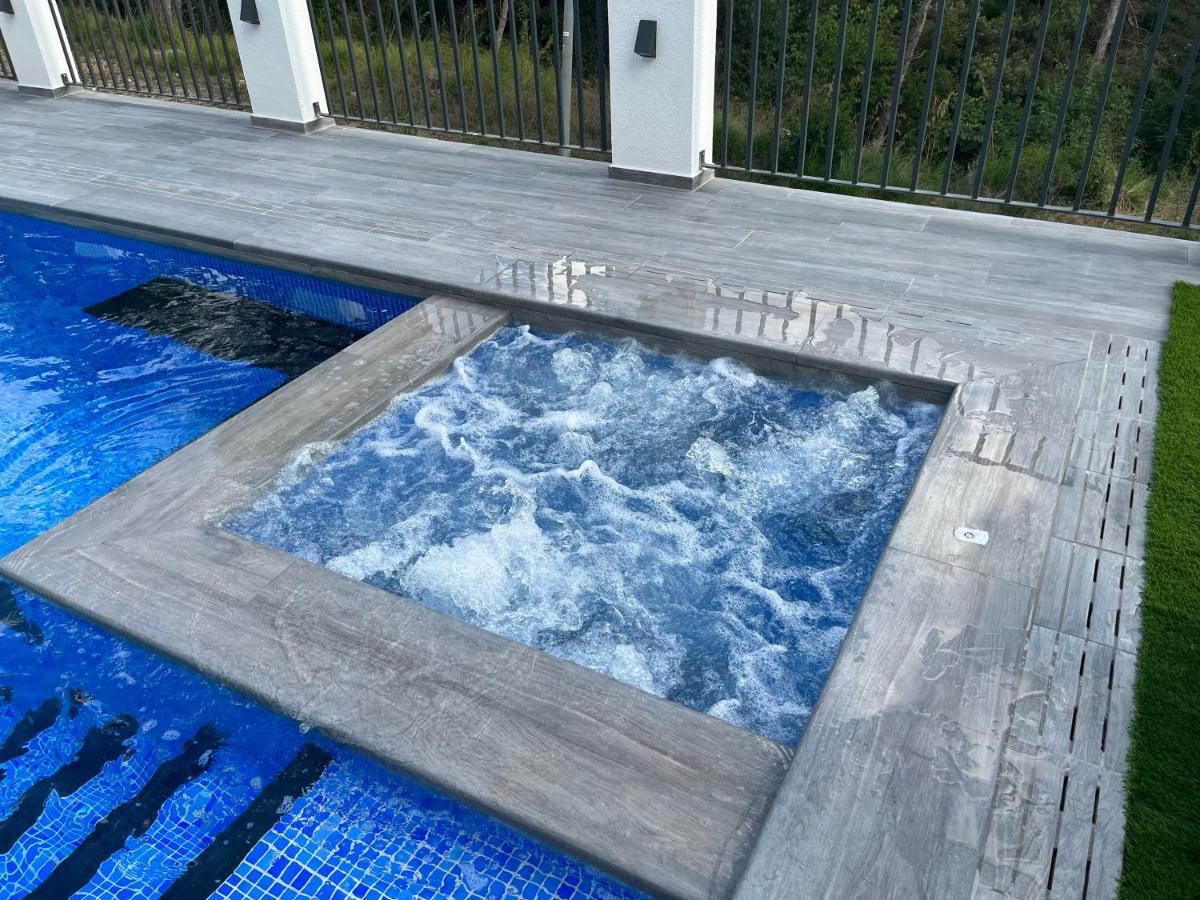 Lux Spa Barcelona Vallirana Kültér fotó